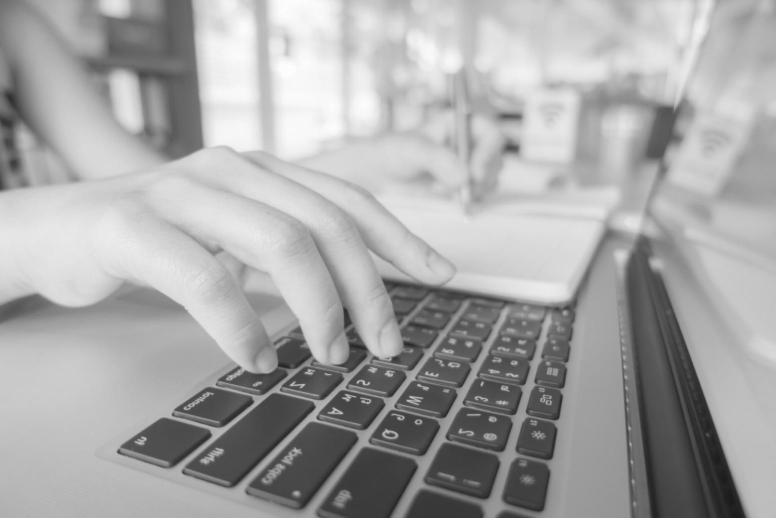 Team guilenta durante meeting operativo